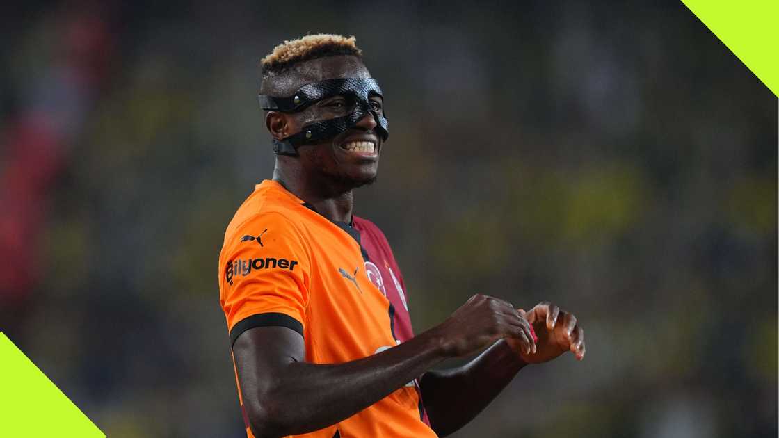 Victor Osimhen in action for Galatasaray against Fenerbahce.