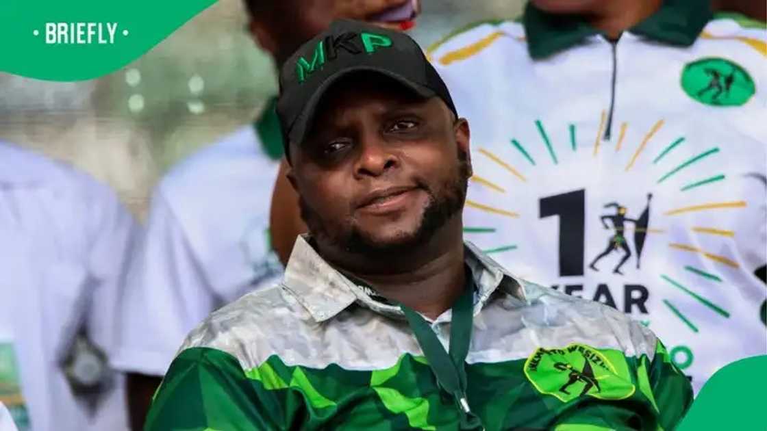 Floyd Shivambu is unimpressed by Julius Malema's gun antics Floyd Shivambu is unimpressed by Julius Malema's gun antics