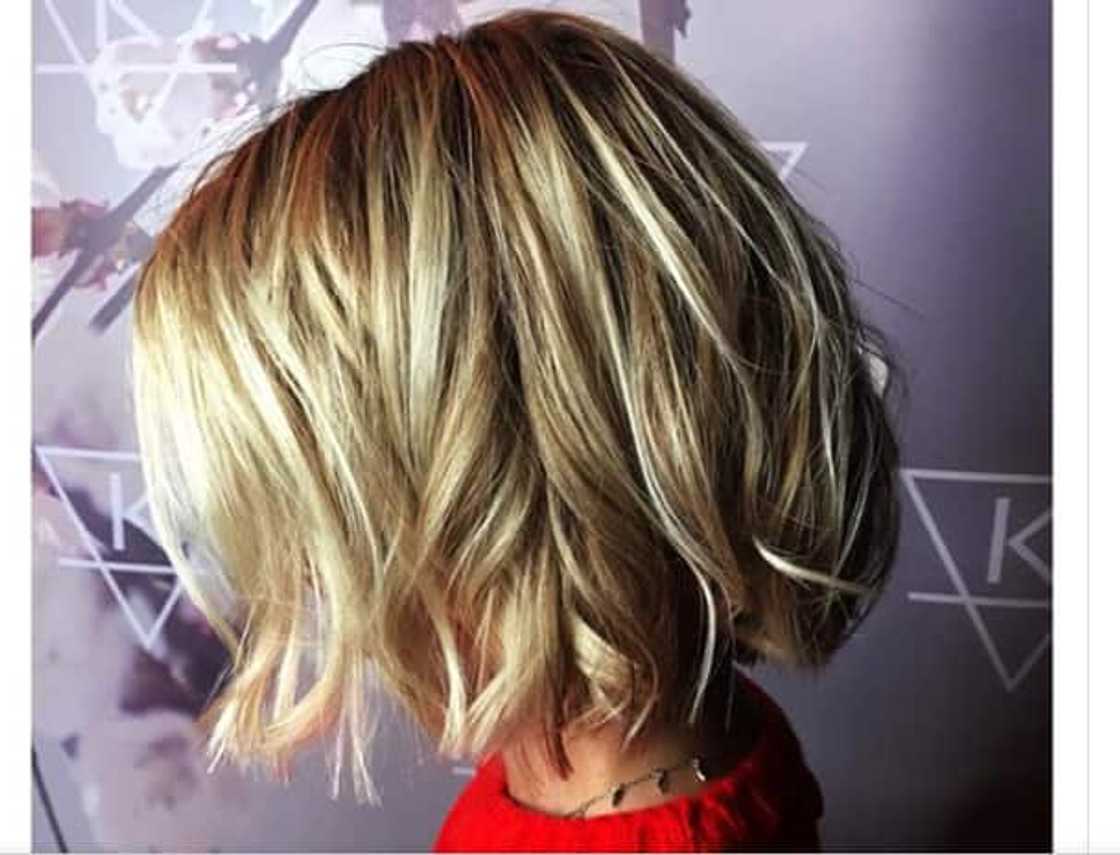 Bob crop with textured layers Bob crop with textured layers