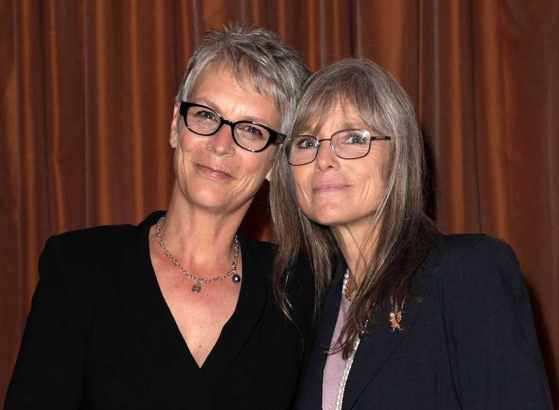 Jamie Lee (left) and her sister Kelly Lee attend the 5th annual Women of Distinction luncheon at Beverly Hills Hotel on 3 May 2012. Jamie Lee (left) and her sister Kelly Lee attend the 5th annual Women of Distinction luncheon at Beverly Hills Hotel on 3 May 2012.