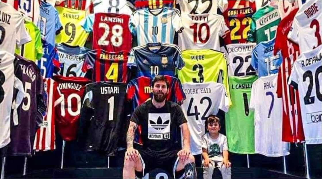 Ballon d’Or, Winner, Lionel Messi, Player shirts, Rival, Cristiano Ronald, PSG, Mauricio Pochettino, Barcelona, Luis Suarez Ballon d’Or, Winner, Lionel Messi, Player shirts, Rival, Cristiano Ronald, PSG, Mauricio Pochettino, Barcelona, Luis Suarez