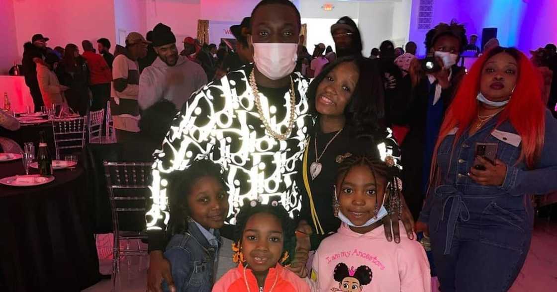 Bobby Shmurda: Quavo picks up Shmoney rapper from prison in private jet Bobby Shmurda: Quavo picks up Shmoney rapper from prison in private jet