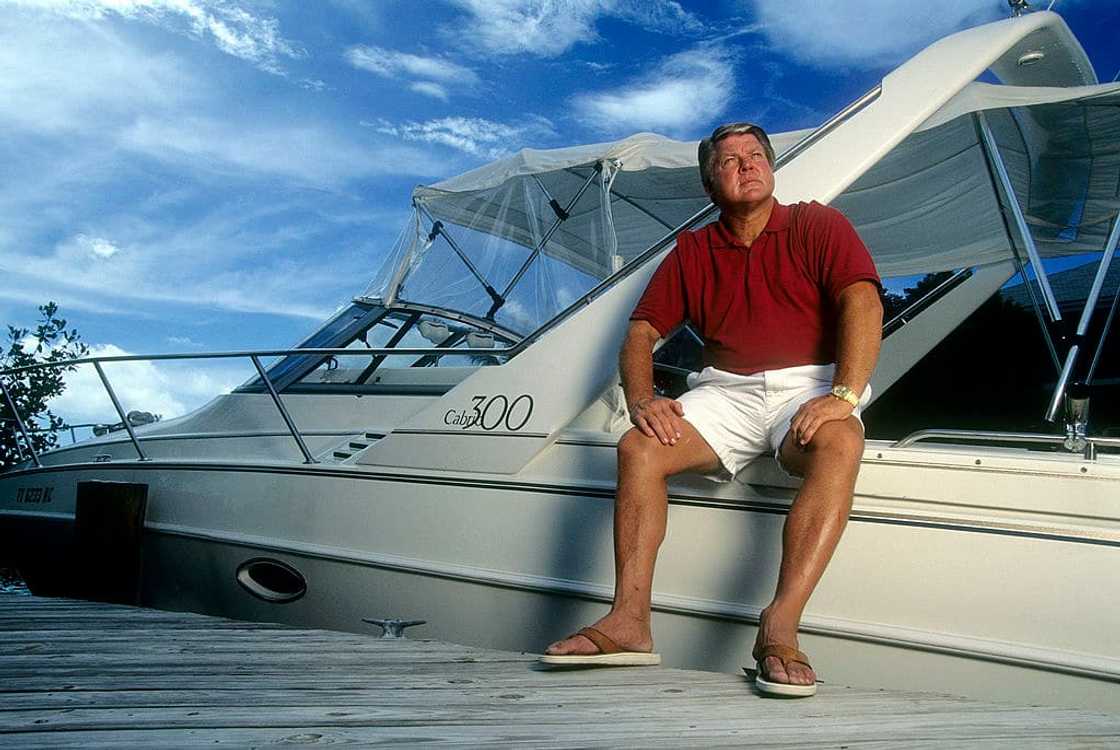 Rhonda Rookmaaker: biography, family, net worth, health, pictures Rhonda Rookmaaker: biography, family, net worth, health, pictures