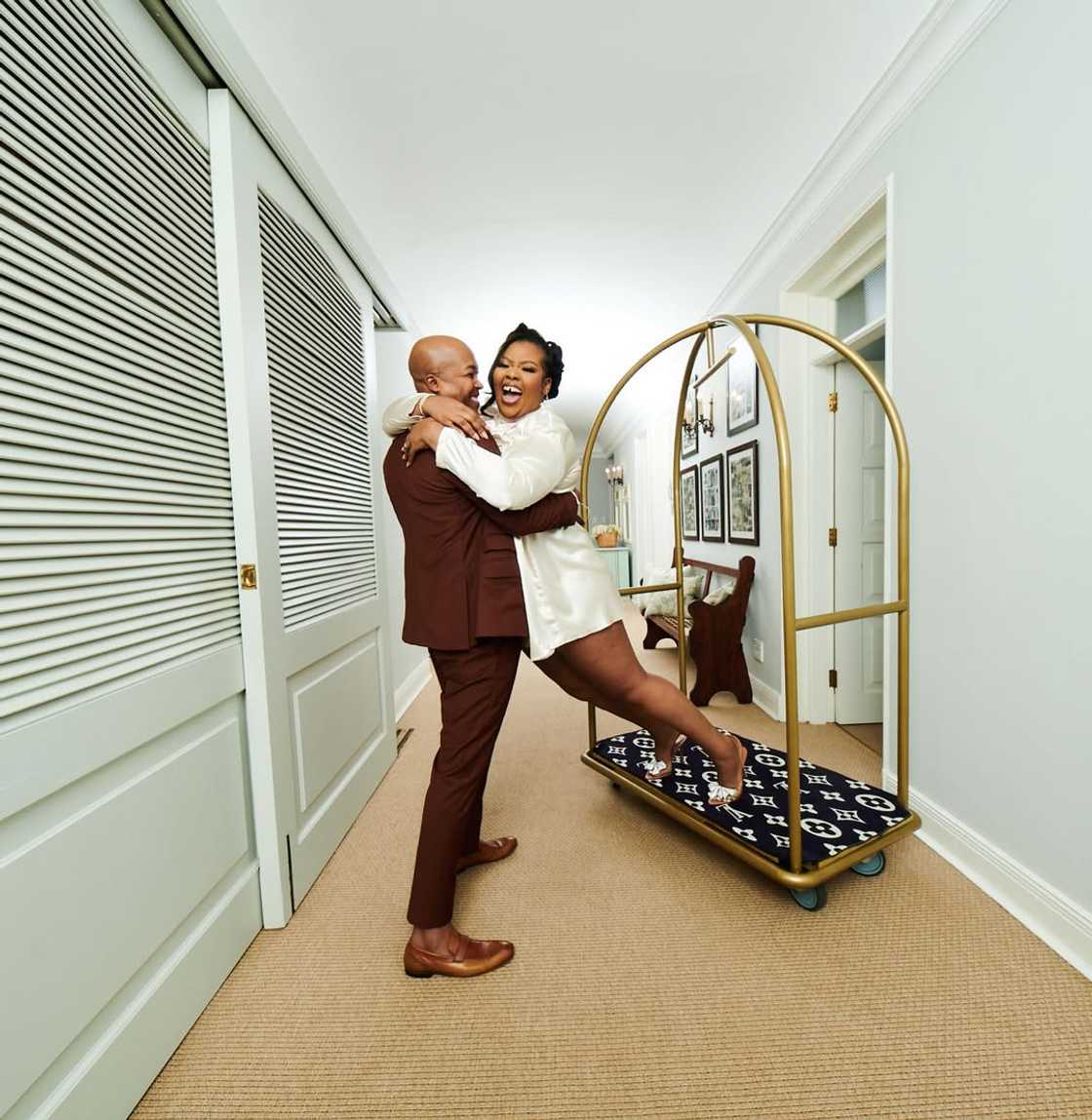 SA reacts to Anele Mdoda's old tweet on corruption SA reacts to Anele Mdoda's old tweet on corruption