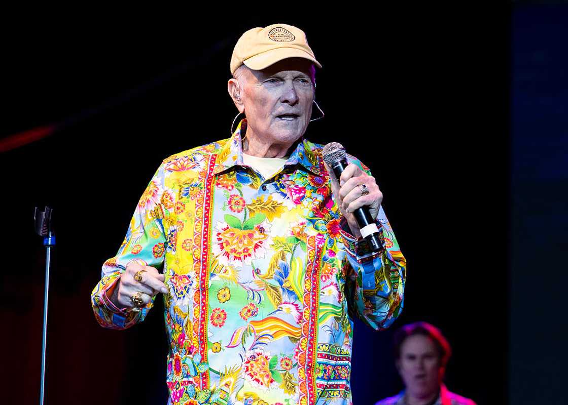 Mike Love Mike Love