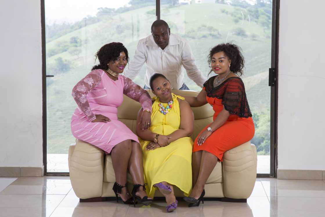 Musa Mseleku and his wives Musa Mseleku and his wives