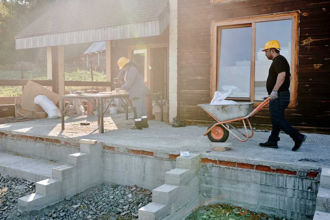How much does it cost to pour a foundation for a house in South Africa? How much does it cost to pour a foundation for a house in South Africa?