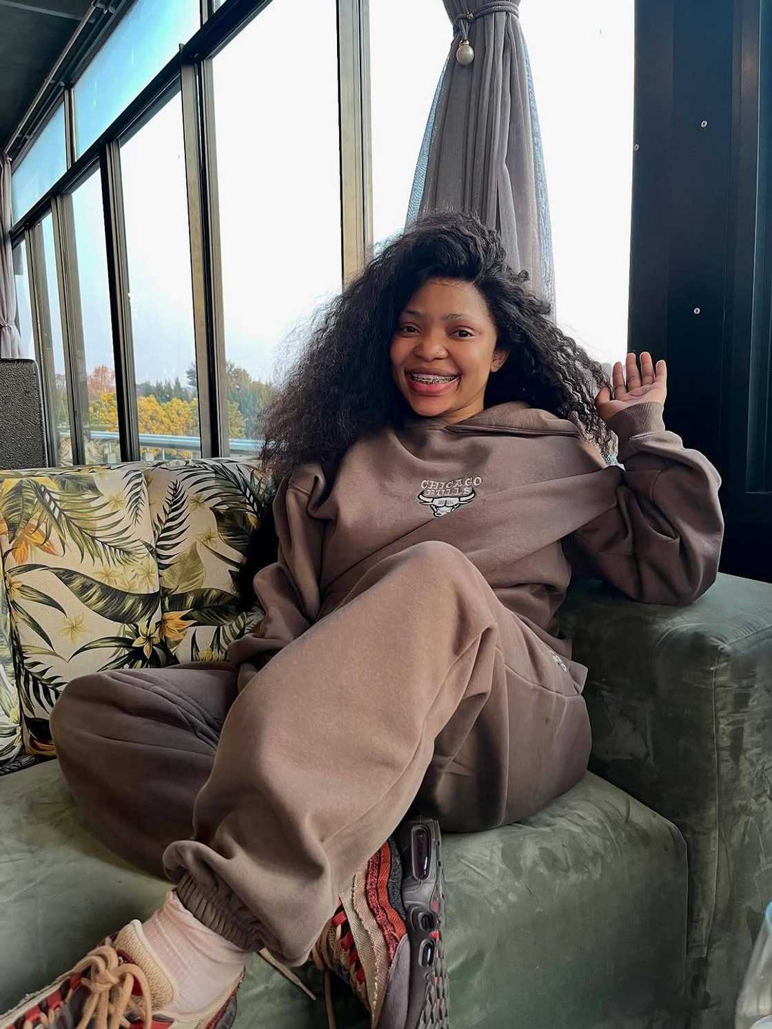 Babalwa M's outfit failed to impress. Babalwa M's outfit failed to impress.