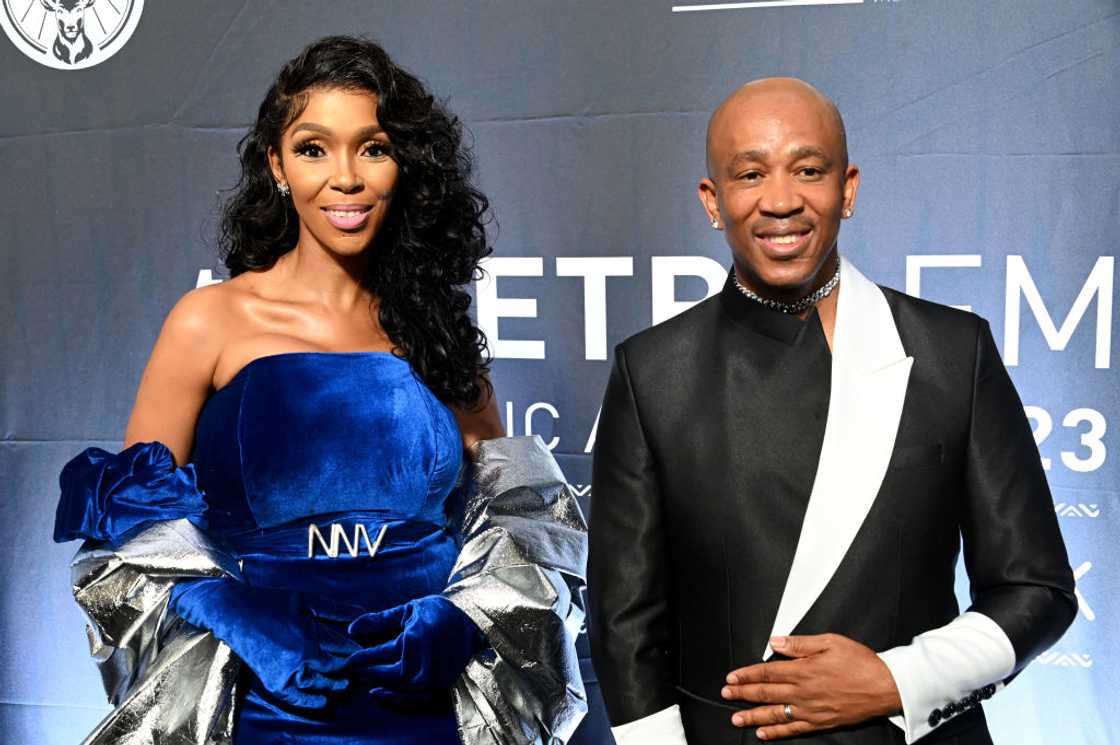 Nhlanhla Mafu & Theo Kgosinkwe at the Metro FM Music Awards Nhlanhla Mafu & Theo Kgosinkwe at the Metro FM Music Awards