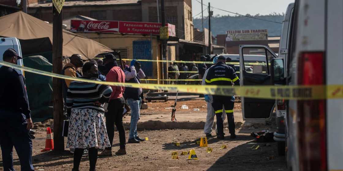 4 People Lose Their Lives in Apparent Mob Justice Attack in Zandspruit 4 People Lose Their Lives in Apparent Mob Justice Attack in Zandspruit