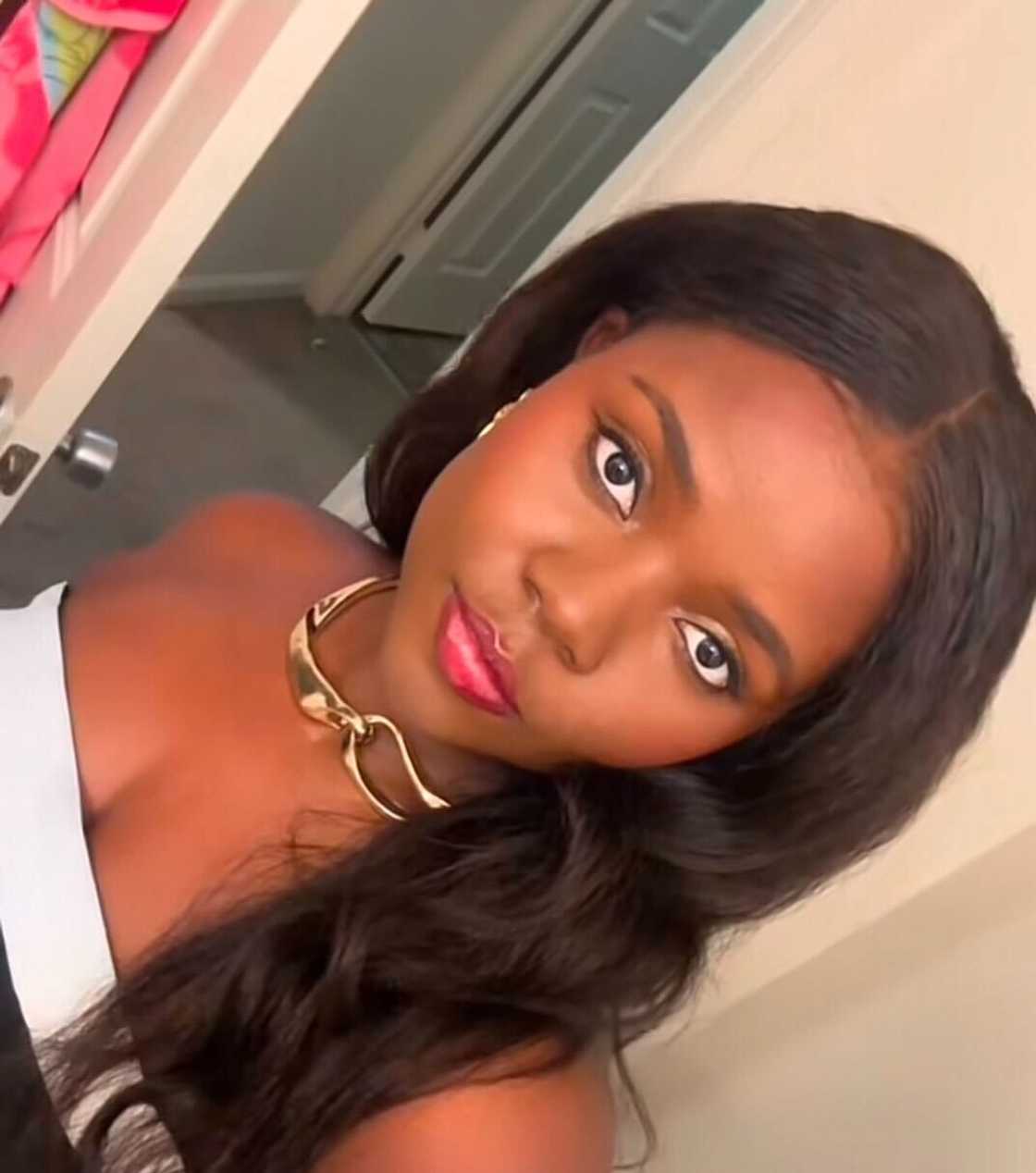 A woman showcased what she wanted vs. what she got in a TikTok video. A woman showcased what she wanted vs. what she got in a TikTok video.