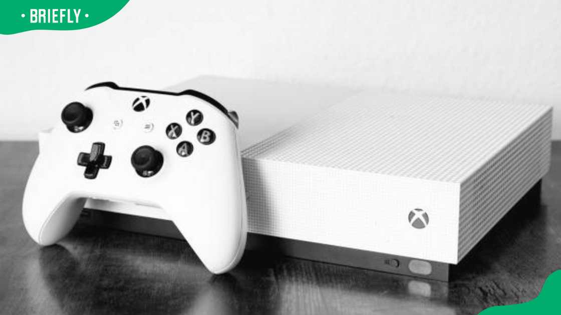 An old Xbox An old Xbox