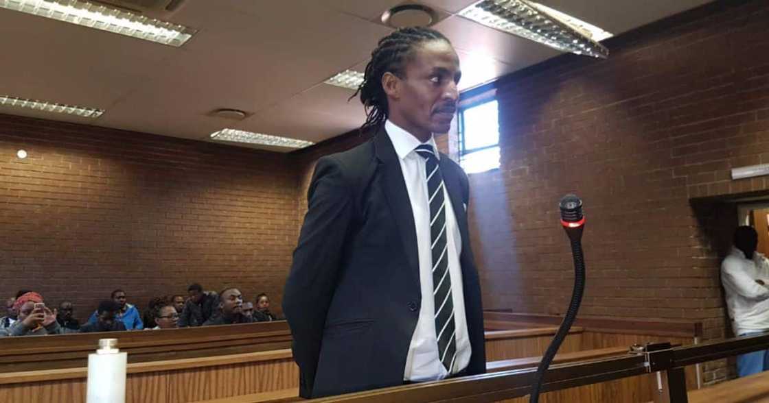 Brickz singing gospel music in prison