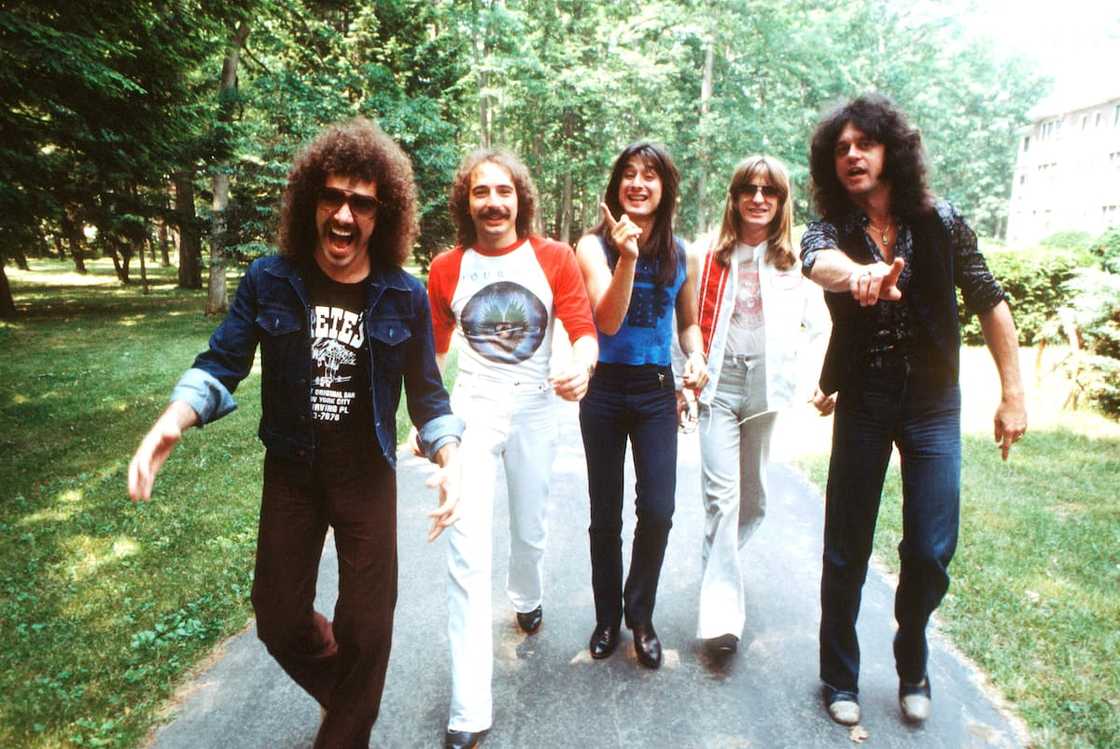 Neal Schon, Steve Smith, Steve Perry, Ross Valory, and Gregg Rolie of Journey rock band during a New York photoshoot in 1979. Neal Schon, Steve Smith, Steve Perry, Ross Valory, and Gregg Rolie of Journey rock band during a New York photoshoot in 1979.