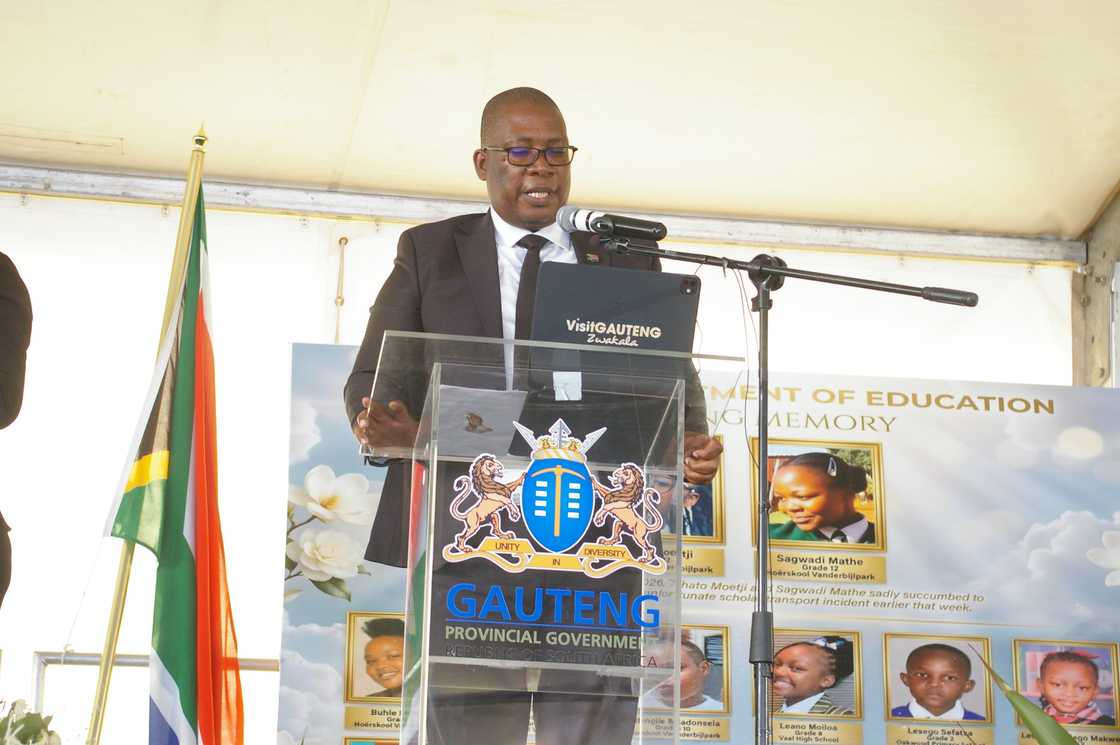 Panyaza Lesufi promised that the Gauteng Provincial Government will fix the province's water crisis Panyaza Lesufi promised that the Gauteng Provincial Government will fix the province's water crisis