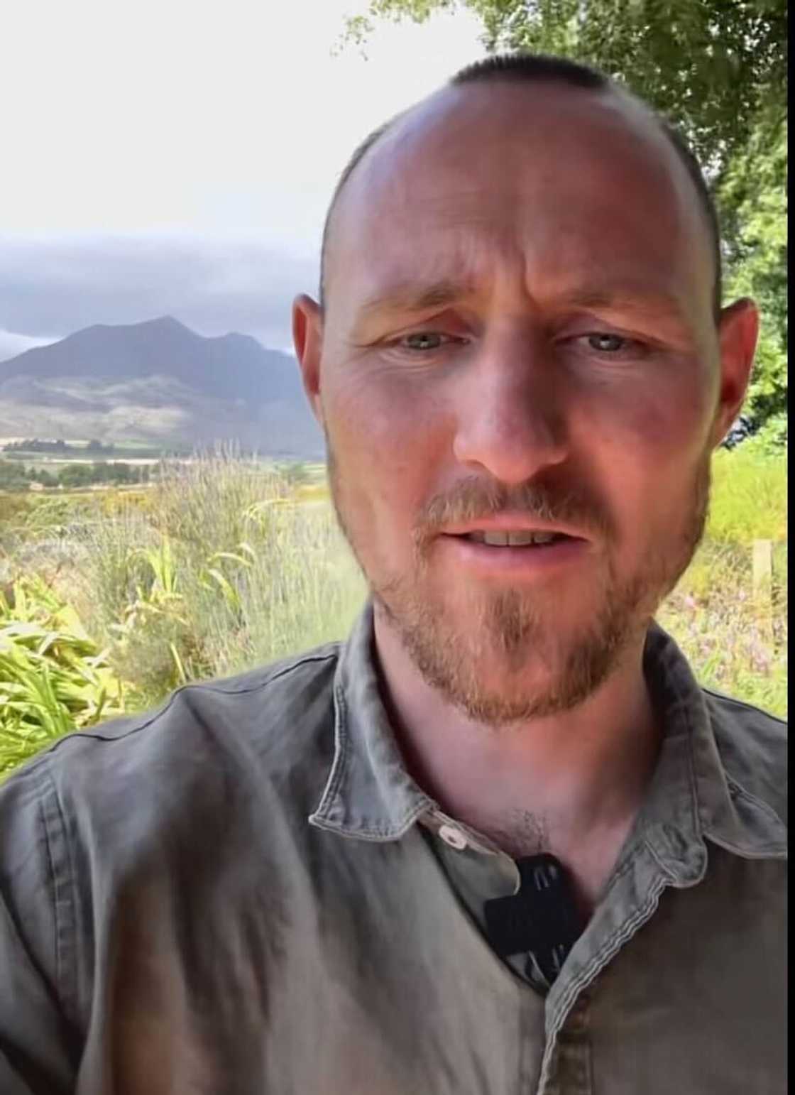 In South Africa, a man spoke Xhosa to a petrol attendant. In South Africa, a man spoke Xhosa to a petrol attendant.