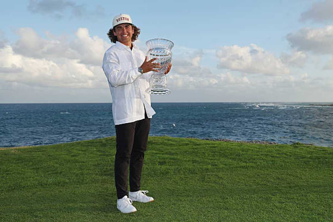 Higgo narrowly beats five players tied for second, all finishing at 13-under-par Higgo narrowly beats five players tied for second, all finishing at 13-under-par