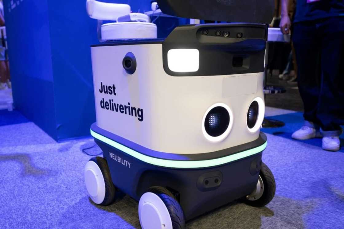 Neubility added big doughy eyes to its latest version, making it look like the world's friendliest futuristic wheelie bin