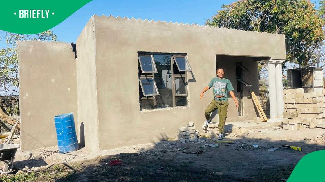 A young man shared his success story. A young man shared his success story.