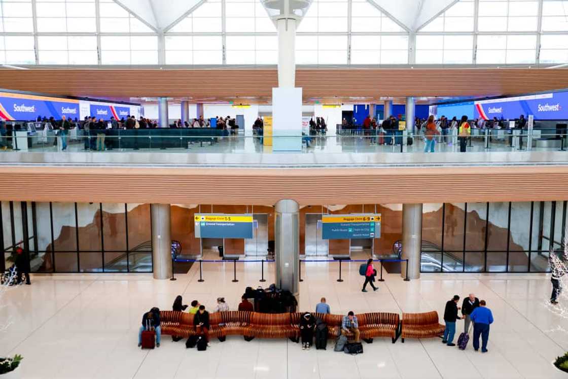 top 50 airports in the world