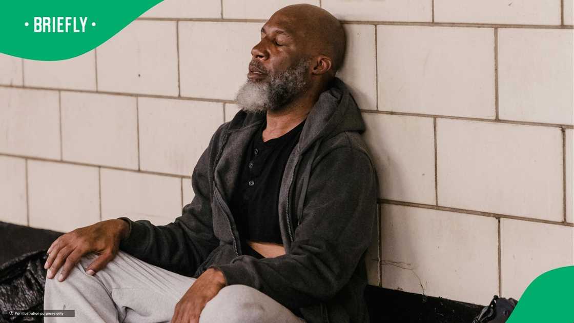 Man sleeps on Pretoria streets to raise awareness for men's mental health