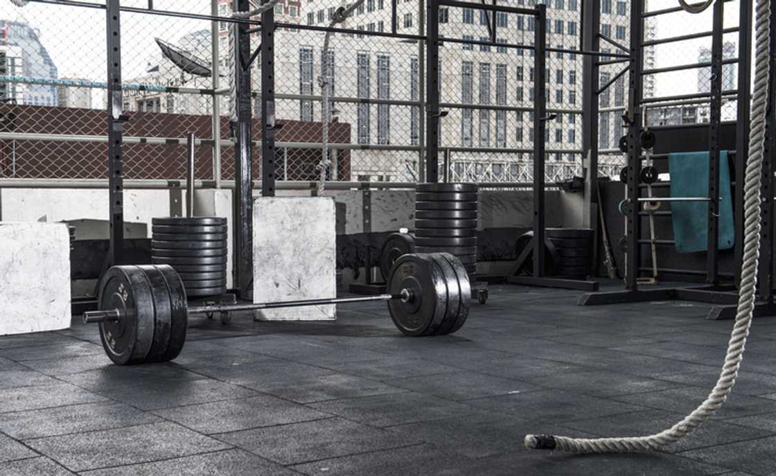 Mzansi was entertained by a group of women who exercised in clothing worn by makotis Mzansi was entertained by a group of women who exercised in clothing worn by makotis