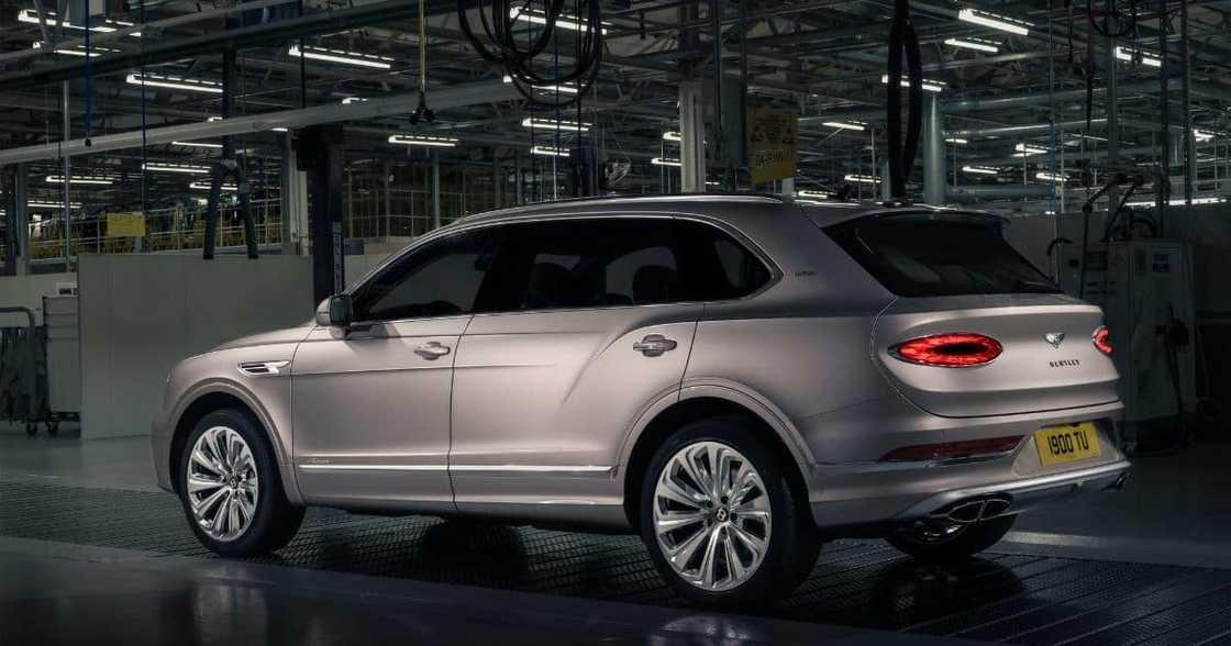 Bentayga EWB Azure First Edition, luxury suv Bentayga EWB Azure First Edition, luxury suv