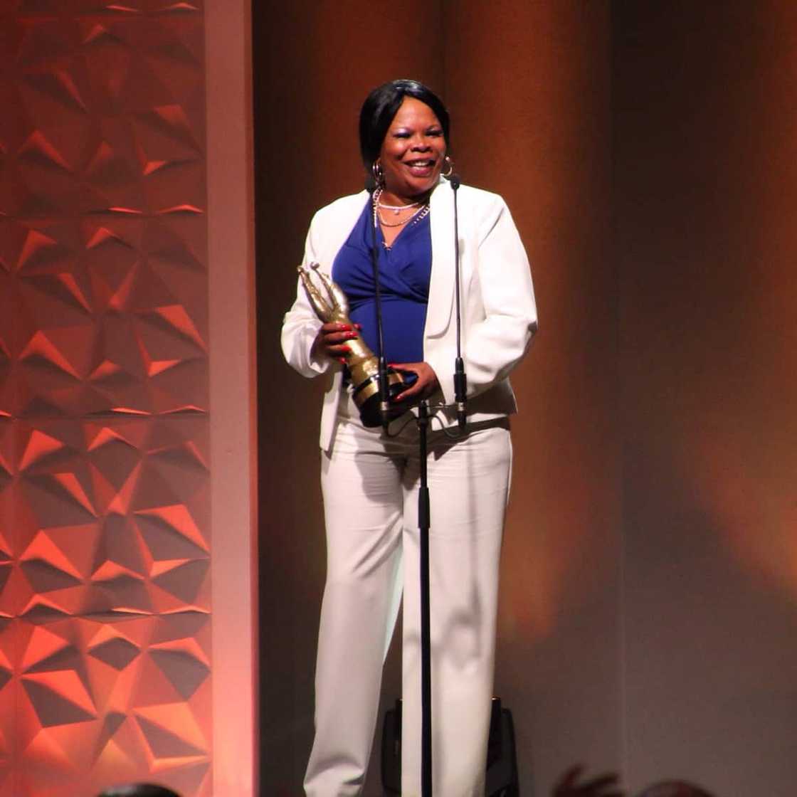 Linda Sebezo awards
Linda Sebezo face and photos Linda Sebezo awards
Linda Sebezo face and photos