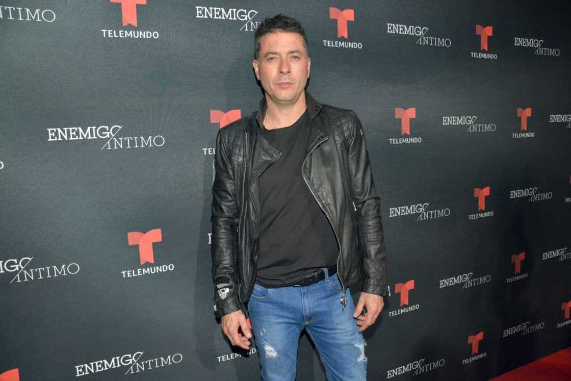 Close Enemies Telemundo cast Close Enemies Telemundo cast