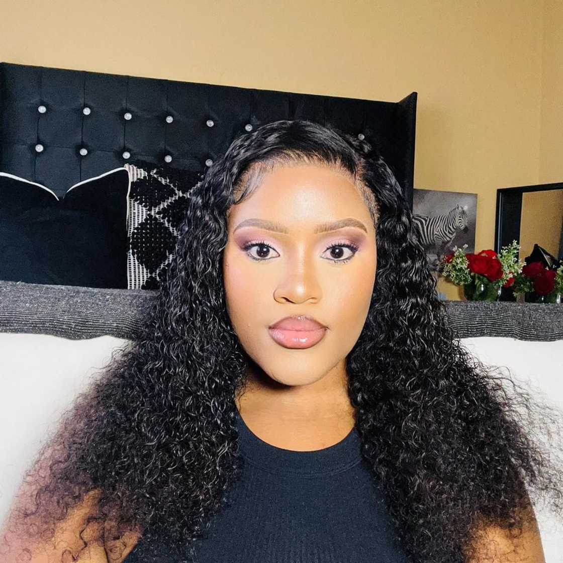 Social media users asked a lady to give her weave review again three months after using it Social media users asked a lady to give her weave review again three months after using it