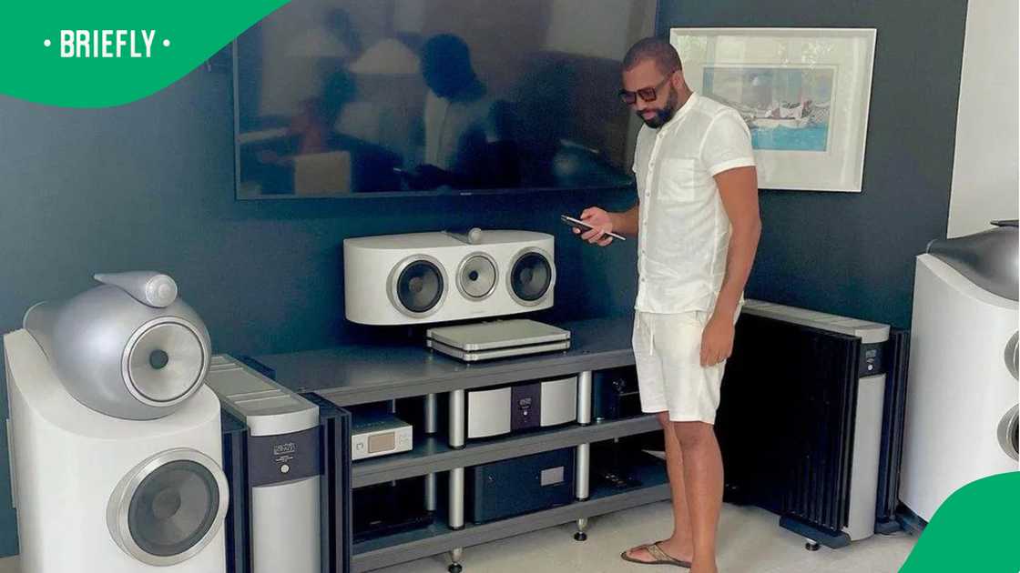 Kaizer Chiefs legend enjoys retirement-ready comfort in his stylish mansion Kaizer Chiefs legend enjoys retirement-ready comfort in his stylish mansion