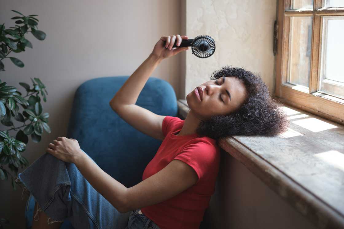 Western Cape and Northern Cape residents have been cautioned to keep safe as weather temperatures will rise