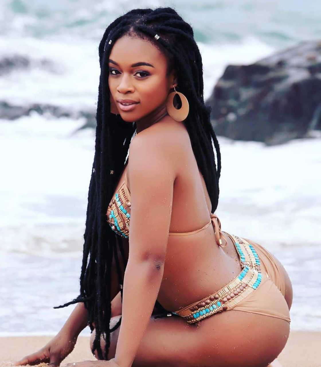 15 hot and hunky South African celebrities you should follow on Instagram 15 hot and hunky South African celebrities you should follow on Instagram