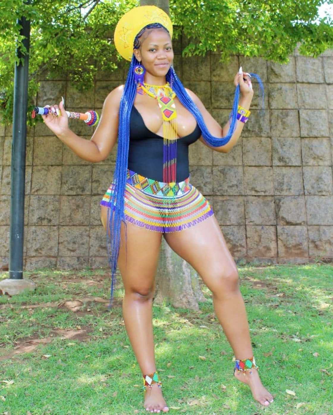 Queen Lolly Master KG Queen Lolly Master KG