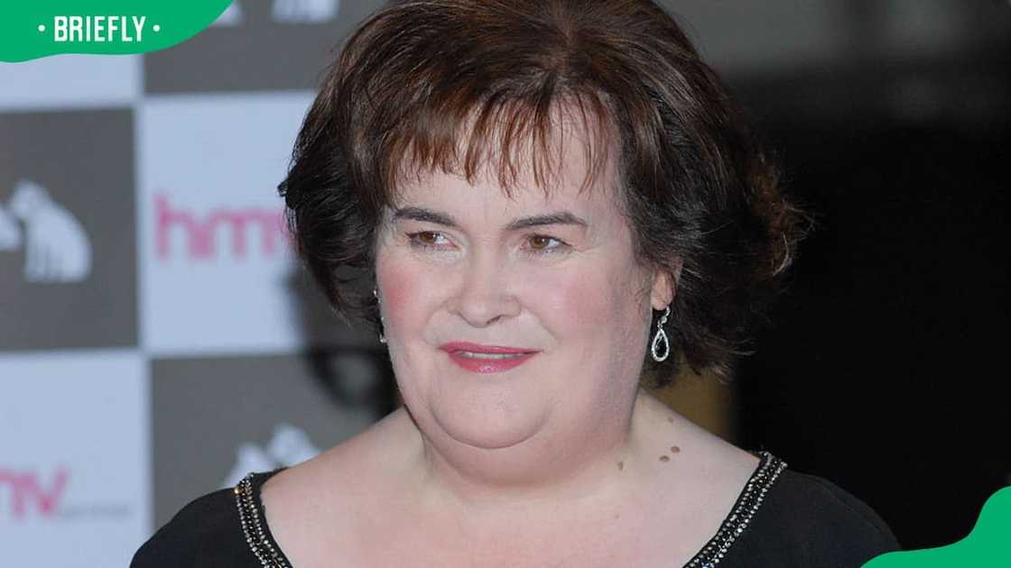 Susan Boyle meeting her fans at HMV in Glasgow, Scotland