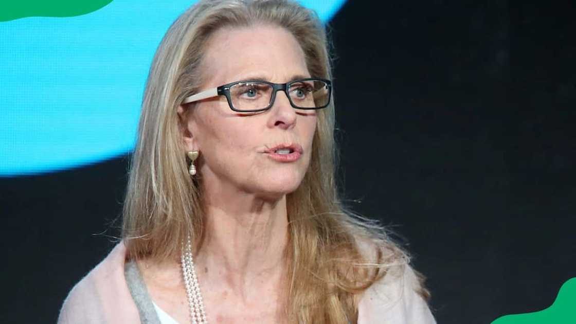 Actress Lindsay Wagner speaking during a panel at the Langham Hotel Actress Lindsay Wagner speaking during a panel at the Langham Hotel
