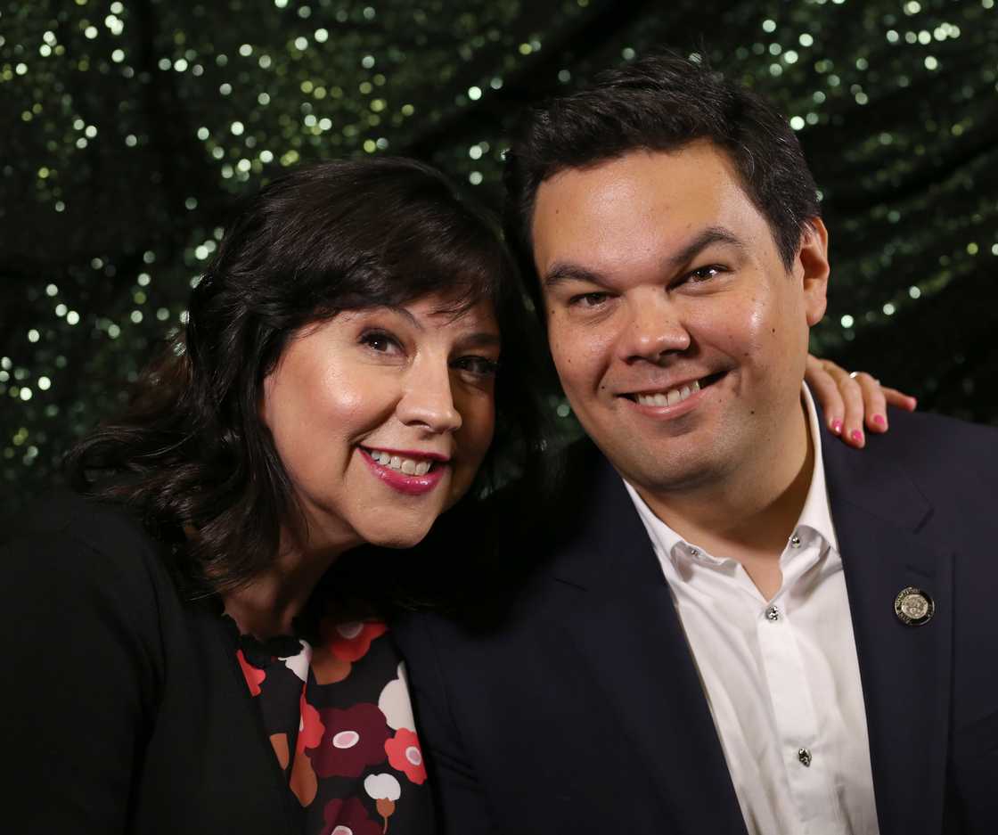 Kristen Anderson-Lopez and Robert Lopez at the Intercontinental Hotel Kristen Anderson-Lopez and Robert Lopez at the Intercontinental Hotel