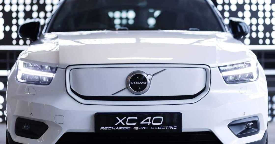 Volvo SA Offers Alternatives to Petrol Powered Engines, With Electric and Hybrid Options Now Available Volvo SA Offers Alternatives to Petrol Powered Engines, With Electric and Hybrid Options Now Available