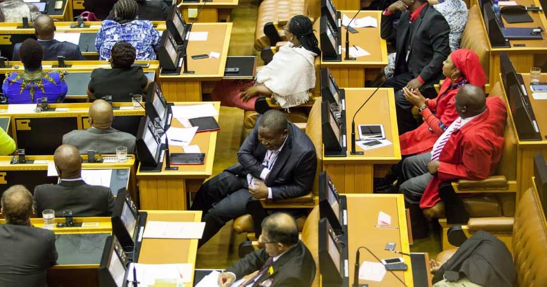 SA Reacts: SONA 2021 Proves the Country Can Reduce Parliament to 50 SA Reacts: SONA 2021 Proves the Country Can Reduce Parliament to 50