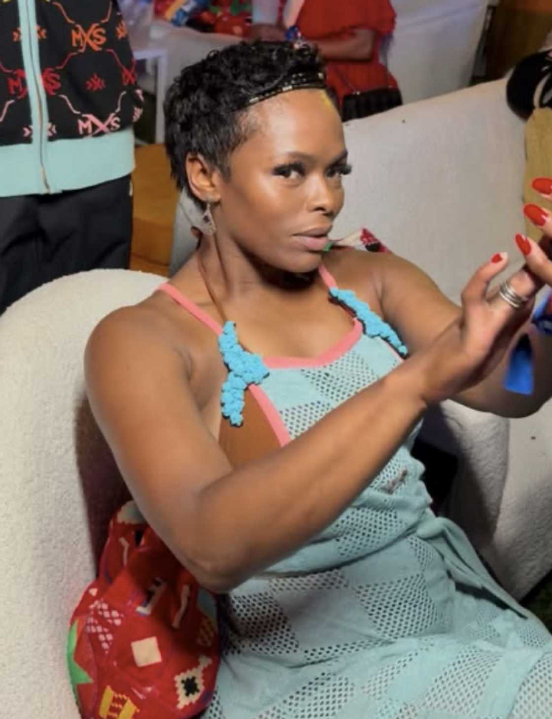 Unathi Nkayi fired back at a disrespectful troll