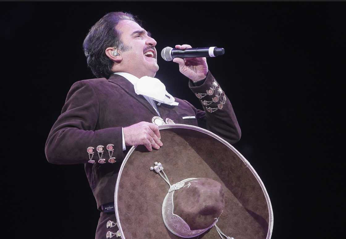Latino artist Vicente Fernandez, Jr. performs at HP Pavilion in San Jose, California