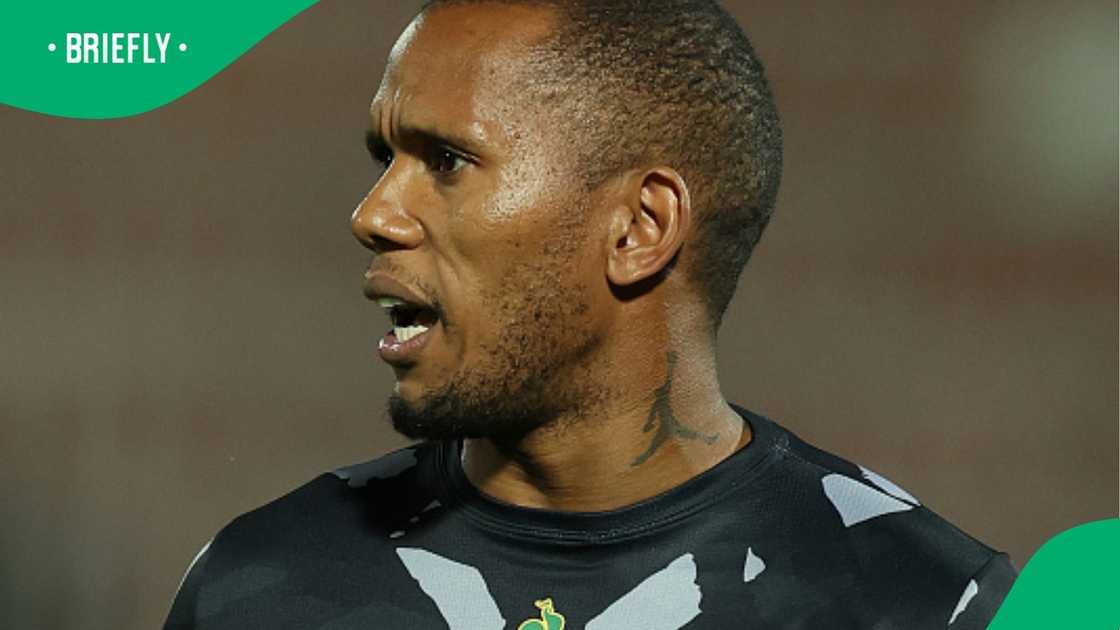 Junior Khanye urged Kaizer Chiefs to opt for the signing of Ricardo Goss. Junior Khanye urged Kaizer Chiefs to opt for the signing of Ricardo Goss.