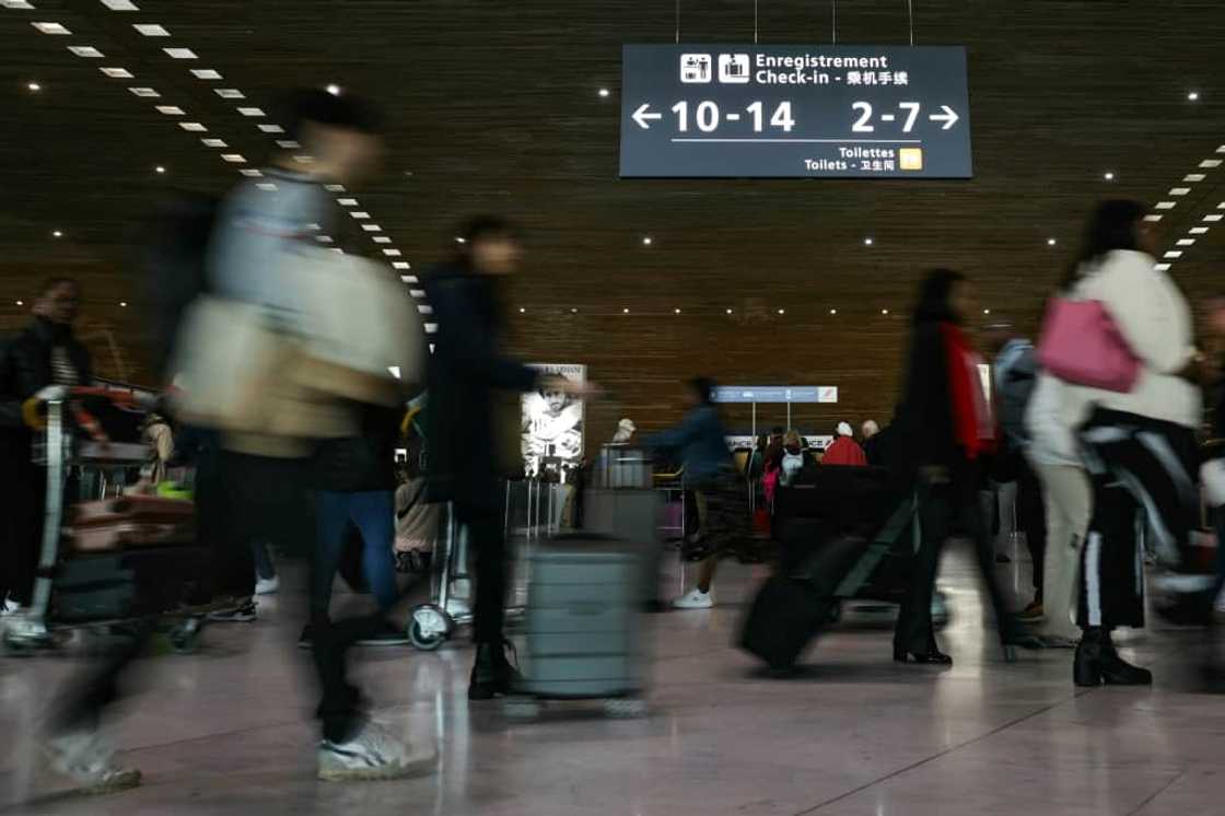 Passengers at Paris Charles de Gaulle