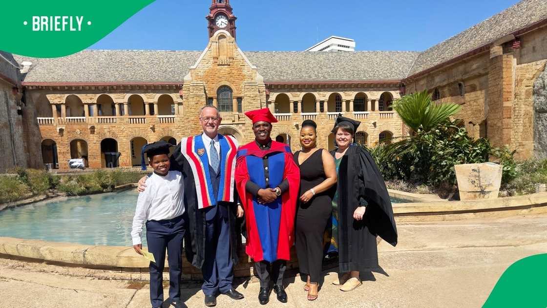 SARS' deputy commissioner Dr Johnstone Makhubu graduated with a PhD in leadership