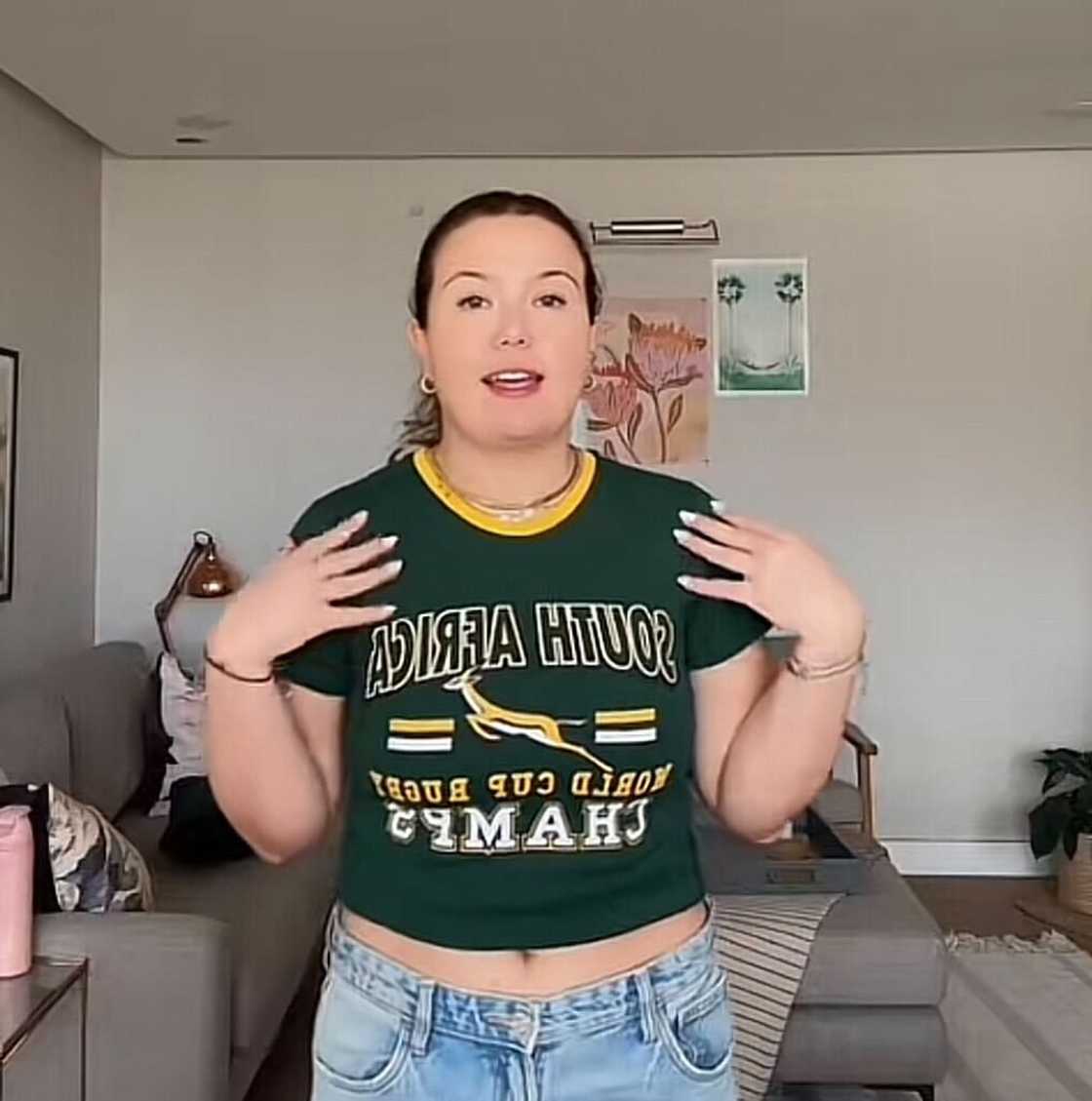 A woman shared her frustration about a R3.2 million apartment in Cape Town. A woman shared her frustration about a R3.2 million apartment in Cape Town.