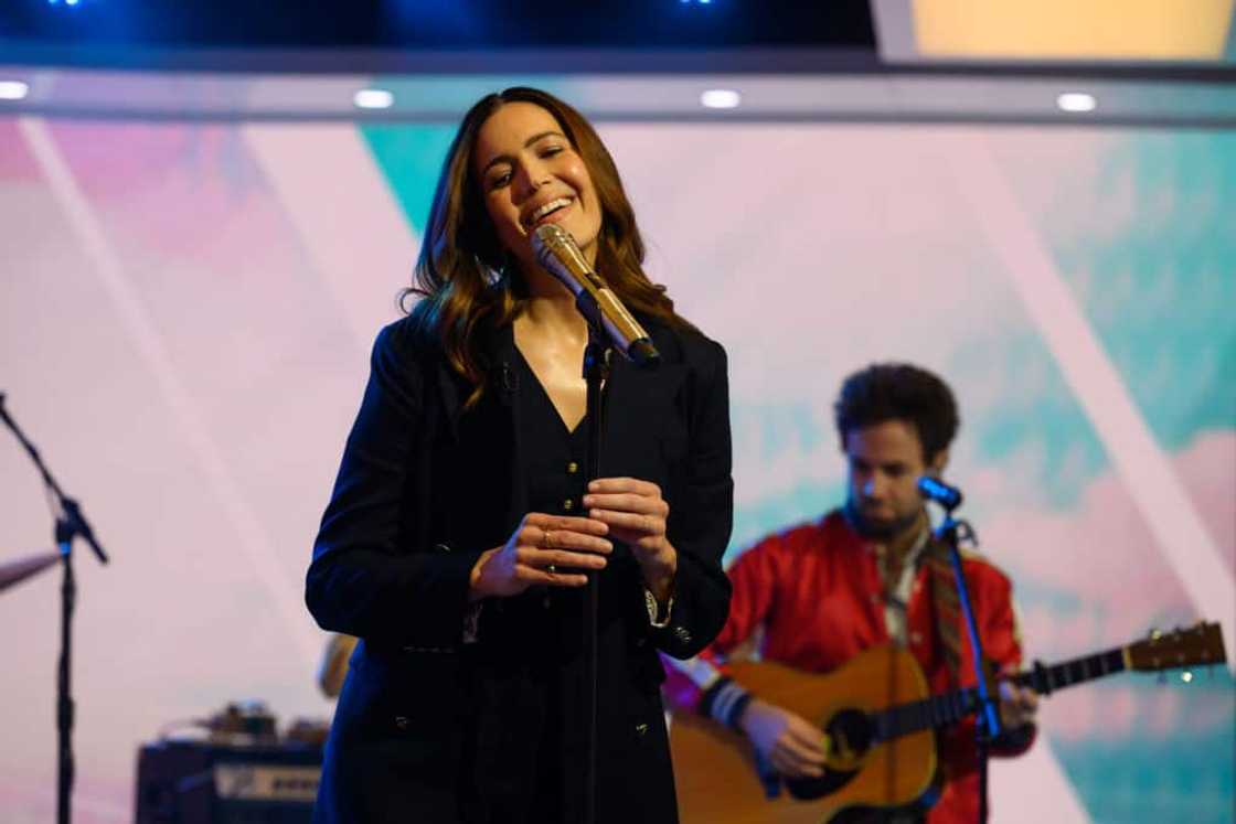 American musician Mandy Moore American musician Mandy Moore