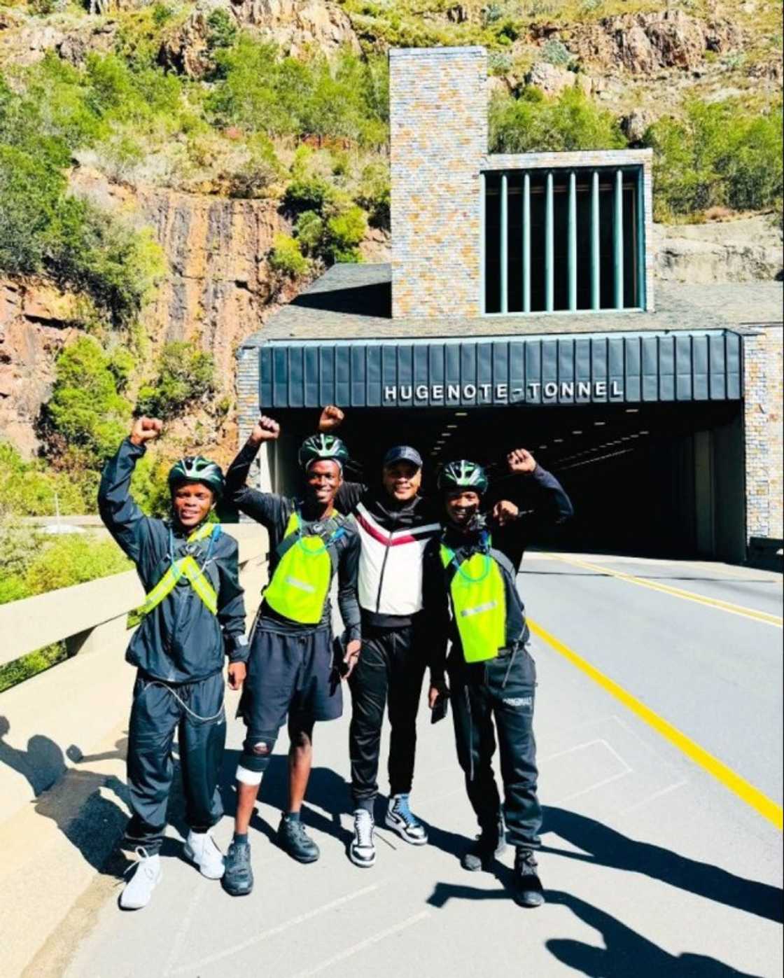 Gauta BMW team got national praise for cycling from Limpopo to Cape Town Gauta BMW team got national praise for cycling from Limpopo to Cape Town
