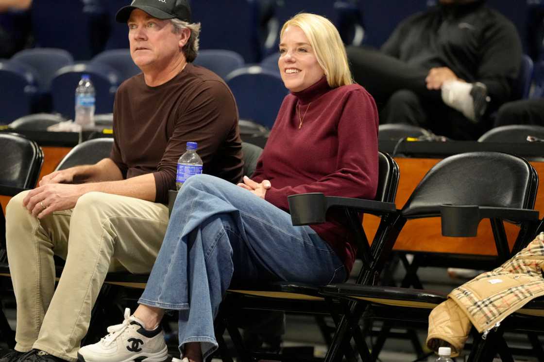 Pam Bondi and John Wakefield