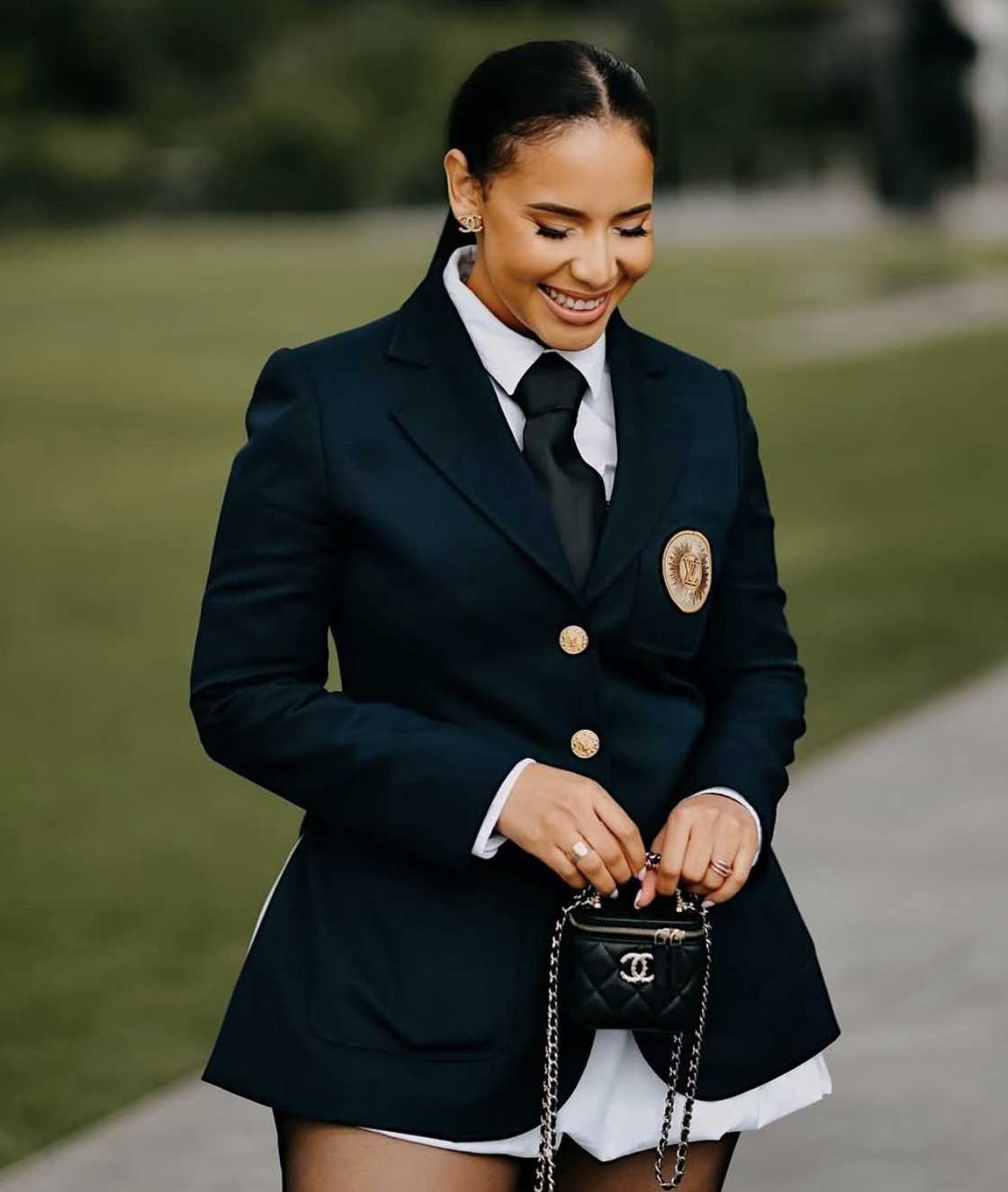 Netizens criticised Thuli Phongolo's property business Netizens criticised Thuli Phongolo's property business