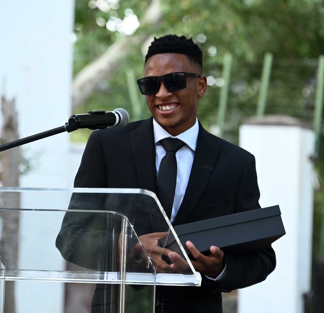 PHOTO Fans Unimpressed With Orlando Pirates Star Relebohile Mofokeng PHOTO Fans Unimpressed With Orlando Pirates Star Relebohile Mofokeng